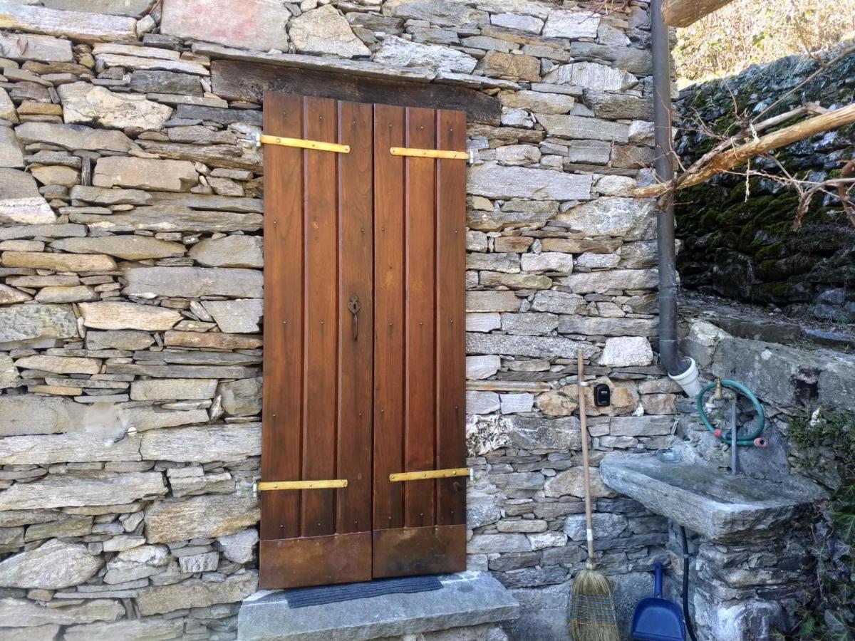 Rustico "Casa Di Sasso" Villa Intragna Exterior photo